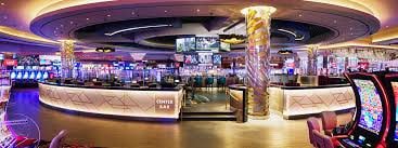 Tampilan meja Caribbean Stud Poker di mobile rapspoint