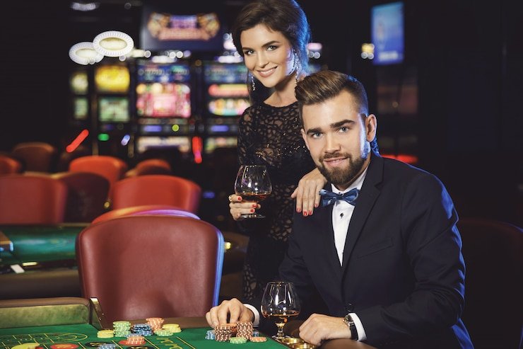 Tampilan meja Three Card Poker di aplikasi mobile rapspoint